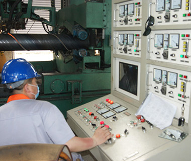 主機(jī)工作臺